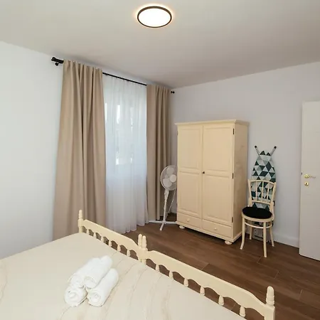 Apartment Barbarossa Sveti Filip i Jakov